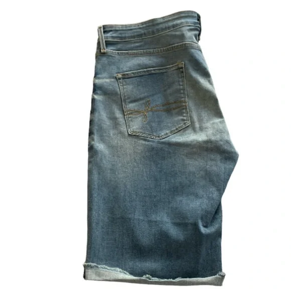 Denizen levi's modern skinny shorts deals